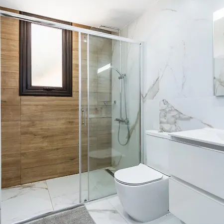 Vila Peaceful 6br With Private Pool And Garden Kiti