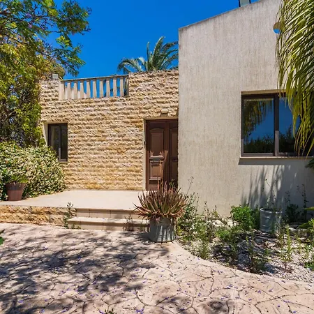 Peaceful 6br With Private Pool And Garden Vila *