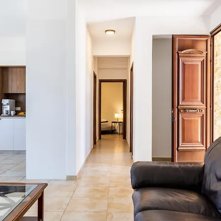 Vila Peaceful 6br With Private Pool And Garden