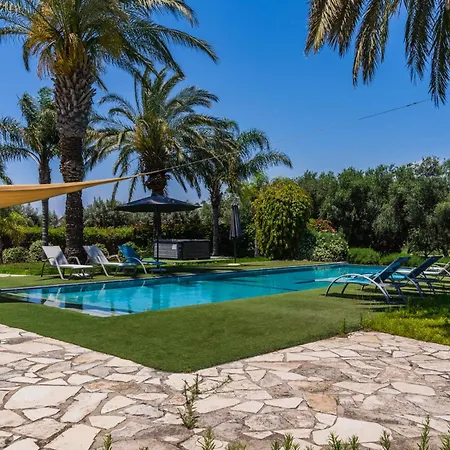 Vila Peaceful 6br With Private Pool And Garden Kiti
